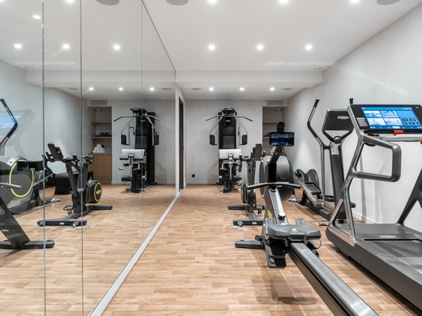 BASTIDE TROPEZIENNE 11