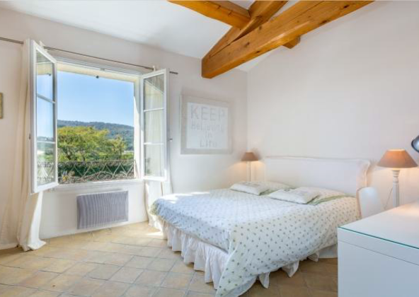 BELLA SAINT TROPEZ 11