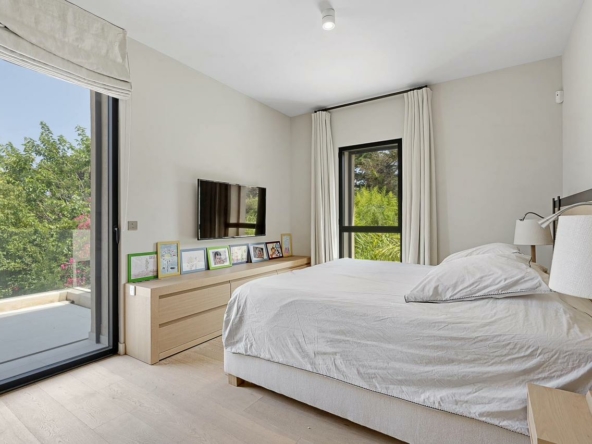 WhatsApp Image 2024-05-10 at 21.54.38 (4)