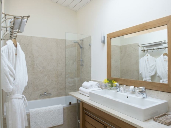 WhatsApp Image 2024-05-31 at 10.48.34 (2)