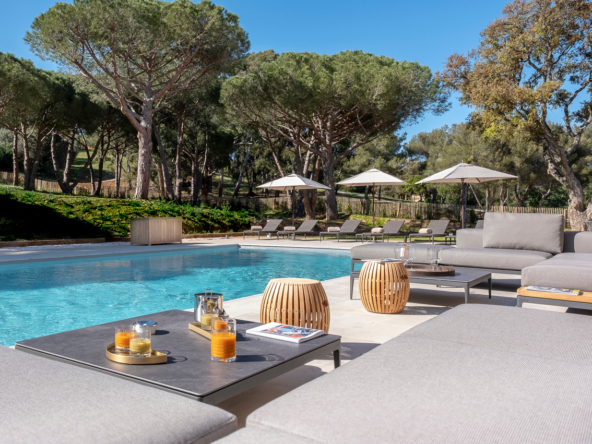 villa-france piscine