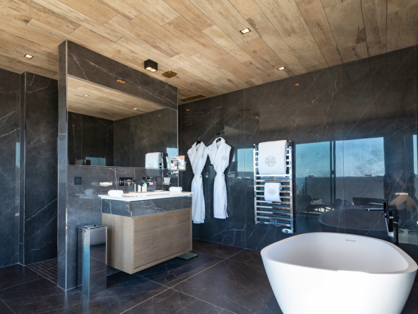 villa-victoire bathroom