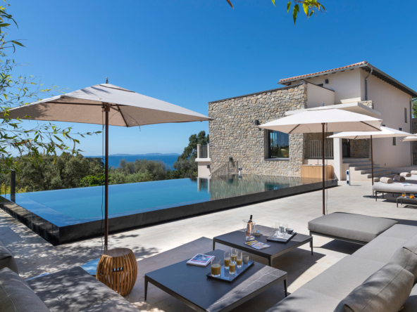 villa-victoire piscine